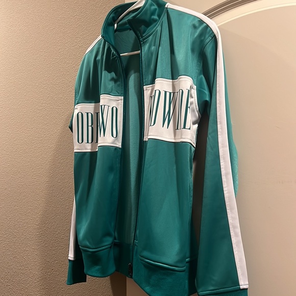 off green Obey jacket, size small, almost new, Obey Worldwide logo - Picture 2 of 6
